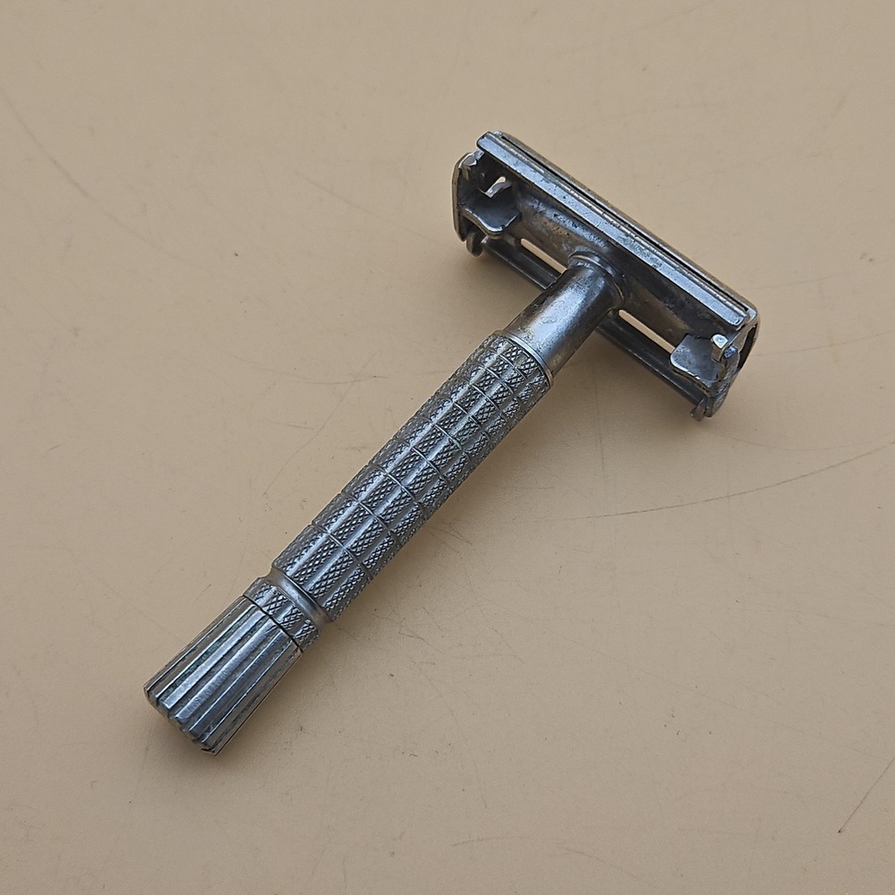 Vintage Gillette Flare Tip Super Speed Razor 1950s